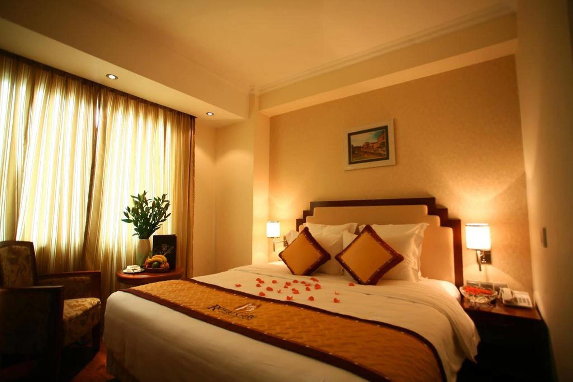 Royal Gate Hotel Hanoi Exteriör bild