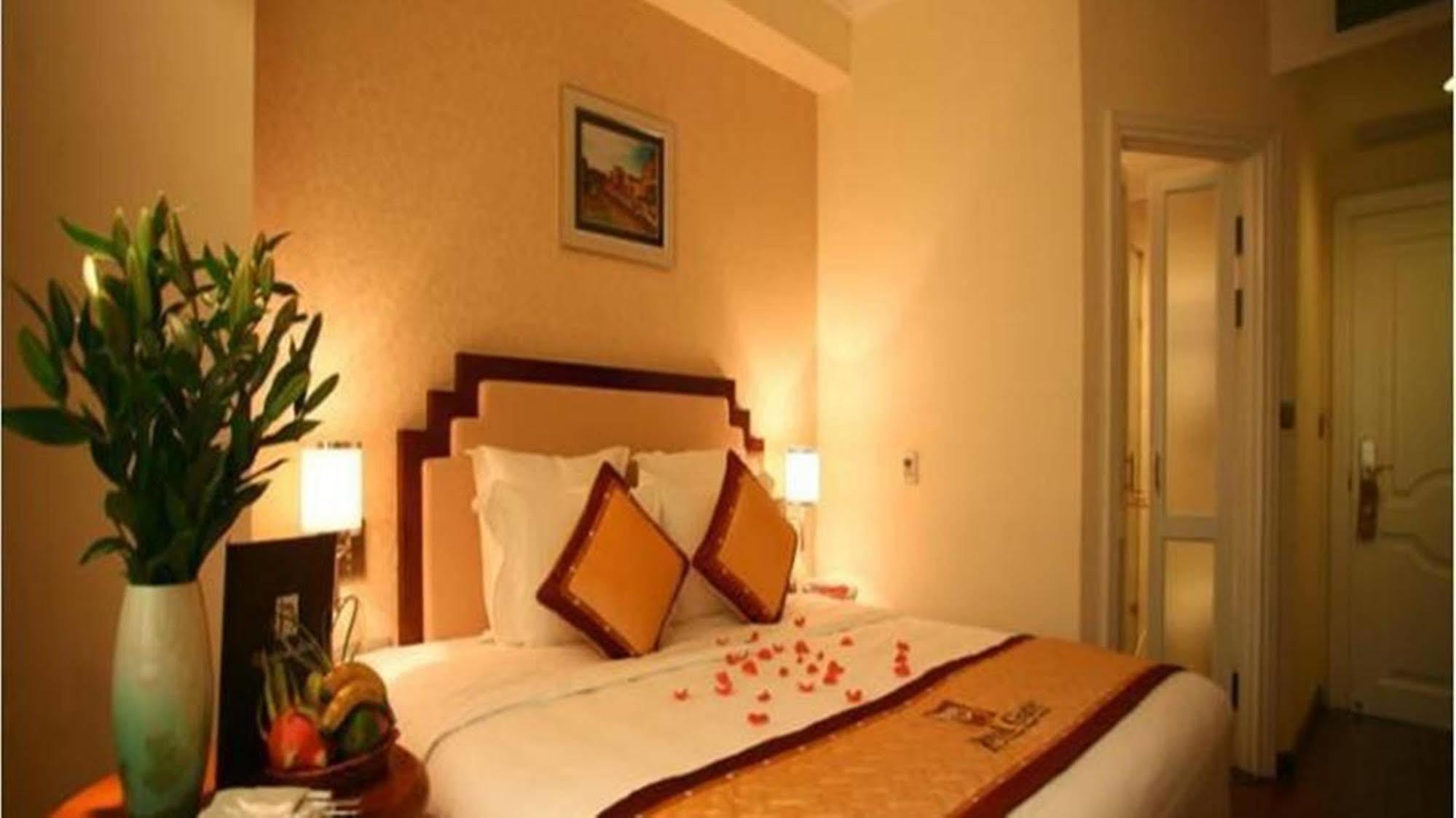 Royal Gate Hotel Hanoi Rum bild